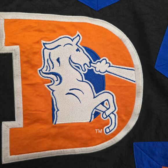 Men's Authentic ProLine By Apex One Vintage NFL Denver Broncos Jacket Size S - Picture 6 of 13